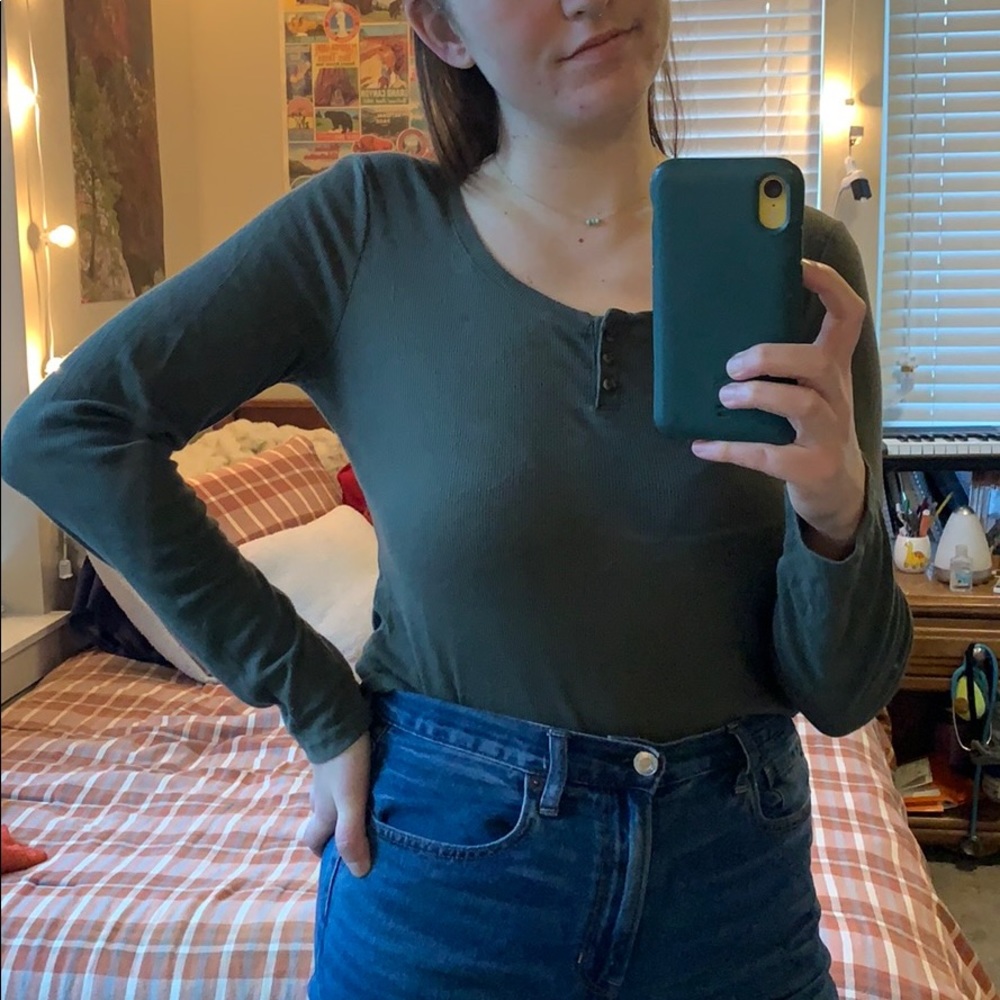 Basic army green long sleeve